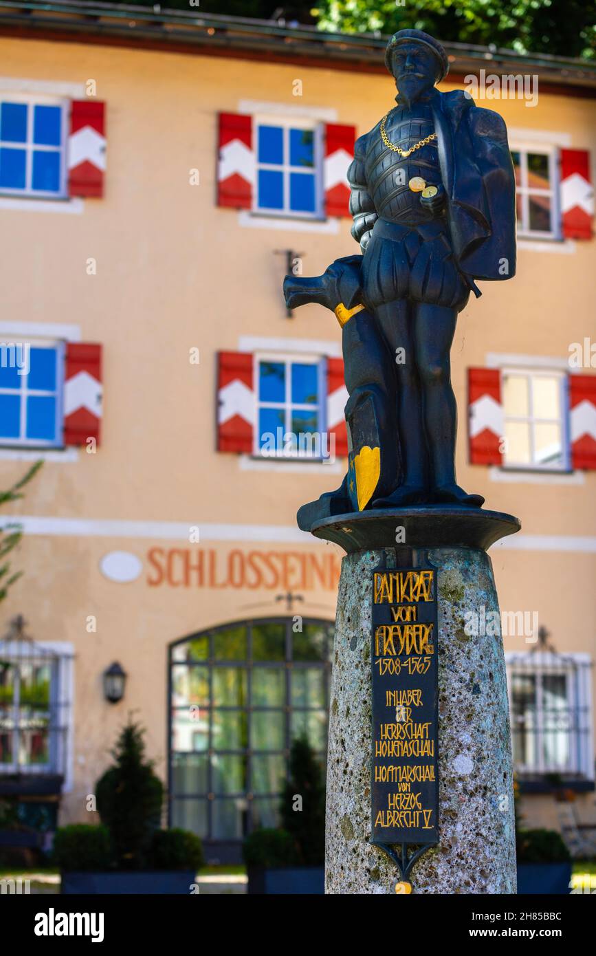 Monumento di Pankraz von Freyberg, Signore Stewart del Duca bavarese Albrecht V, Hohenaschau, Aschau, regione di Chiemgau, alta Baviera, Germania meridionale Foto Stock