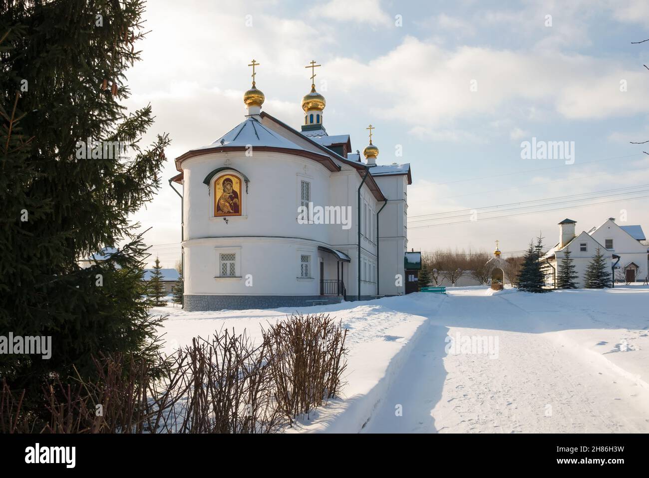 Chiesa del Vladimir icona della Madre di Dio nel villaggio di Borodino, distretto urbano di Mitishchi, regione di Mosca, Russia Foto Stock