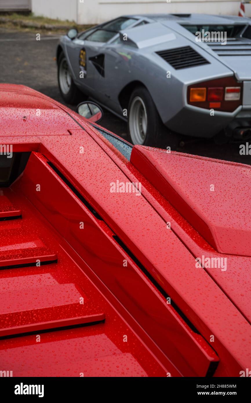 Primo piano dettaglio di su una Lamborghini Countach LP400S classica vettura sportiva italiana. Foto Stock