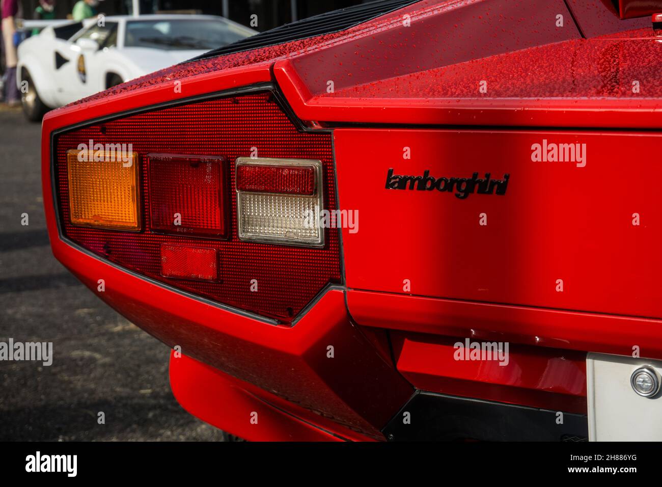 Primo piano del gruppo luci posteriori su una Lamborghini Countach LP400S classica vettura sportiva italiana. Foto Stock