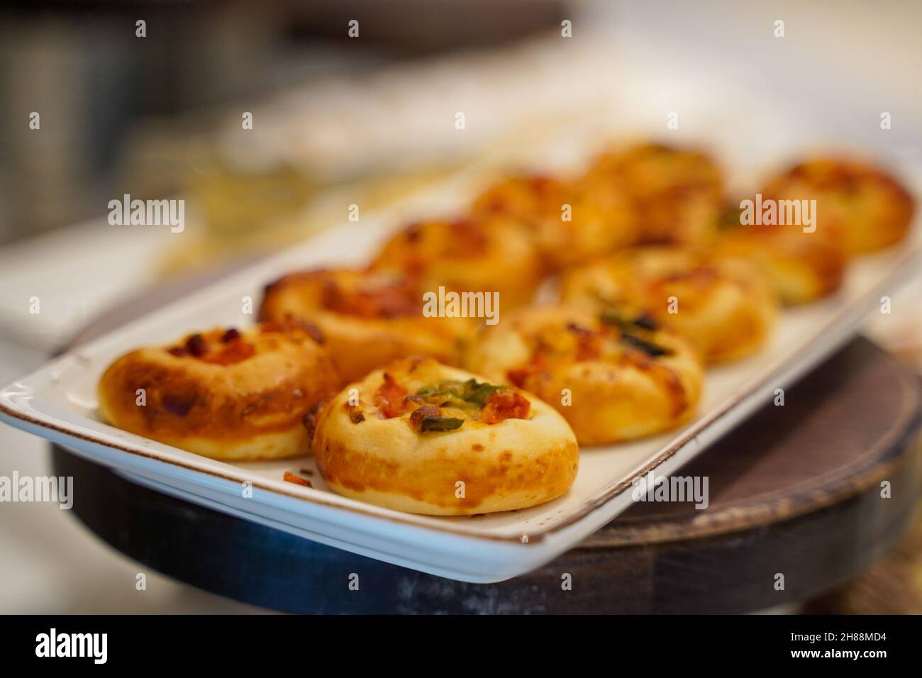 Piccolo piatto per pizza e pausa caffè Foto Stock