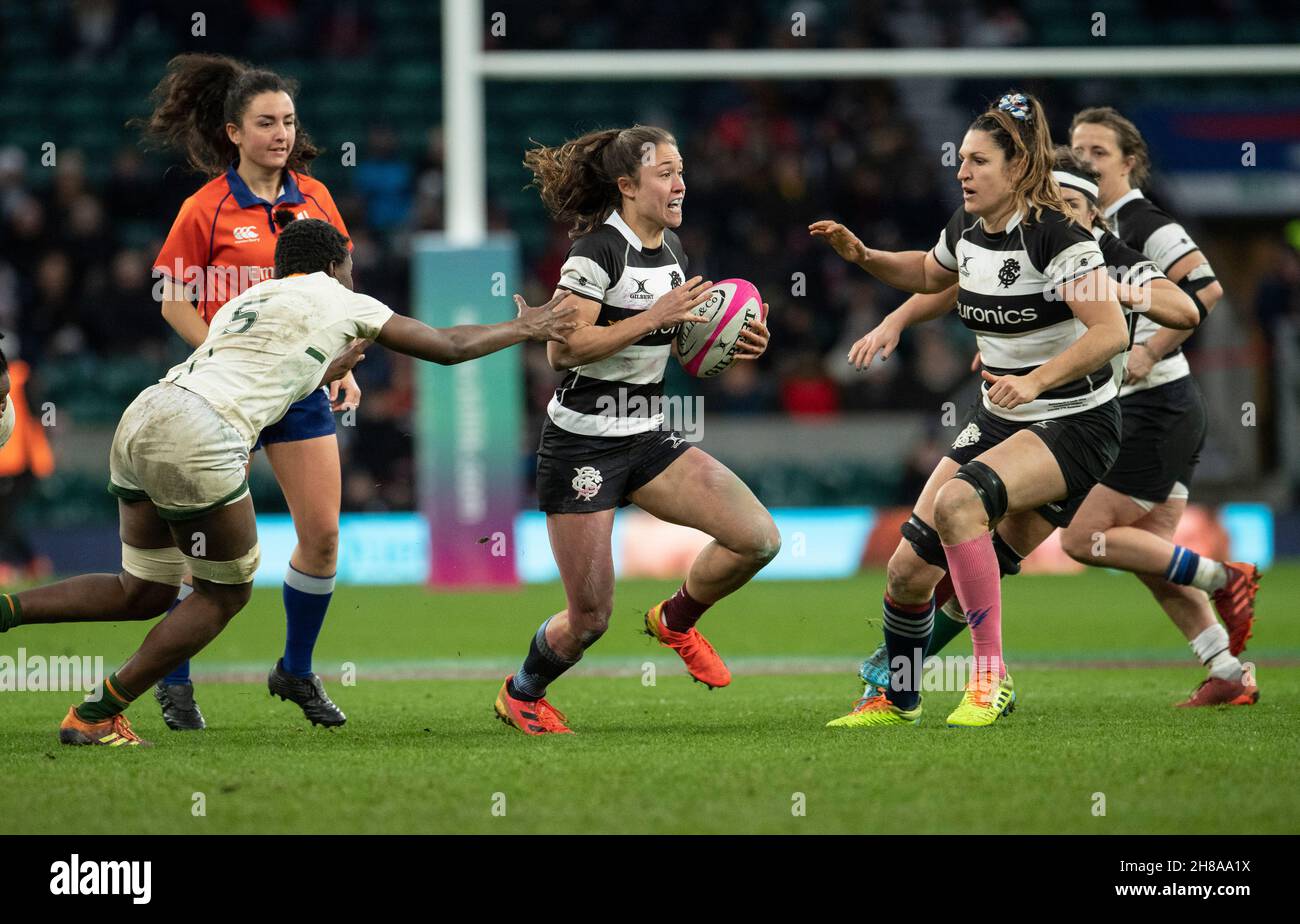 LONDRA, INGHILTERRA - NOVEMBRE 27: Rhona Lloyd dei barbari durante la partita Women's International Rugby Killik Cup tra Barbarian Women e Springbok W. Foto Stock