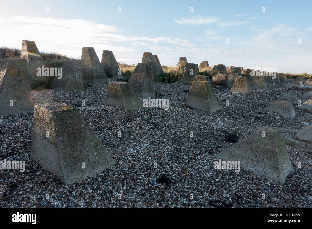 La seconda guerra mondiale difese della trappola del carro armato sull'isola di Grain, Kent, Inghilterra Foto Stock