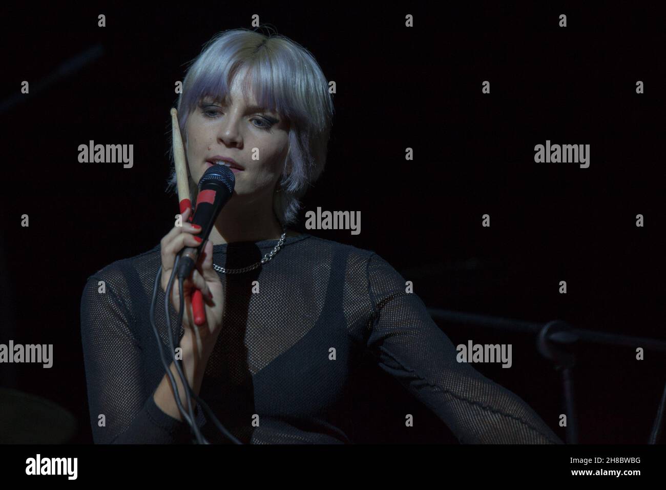 Bologna, Italia. 28 novembre 2021. La band automatica ha accompagnato in tour la band punk svedese Viagra Boys. (Foto di Carlo Vergani/Pacific Press) Credit: Pacific Press Media Production Corp./Alamy Live News Foto Stock