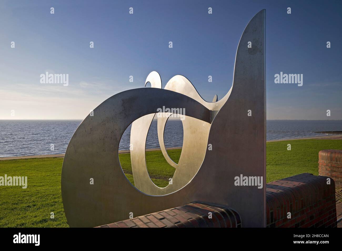 Scultura Welle ueber das Meer, Germania, bassa Sassonia, Wilhelmshaven Foto Stock