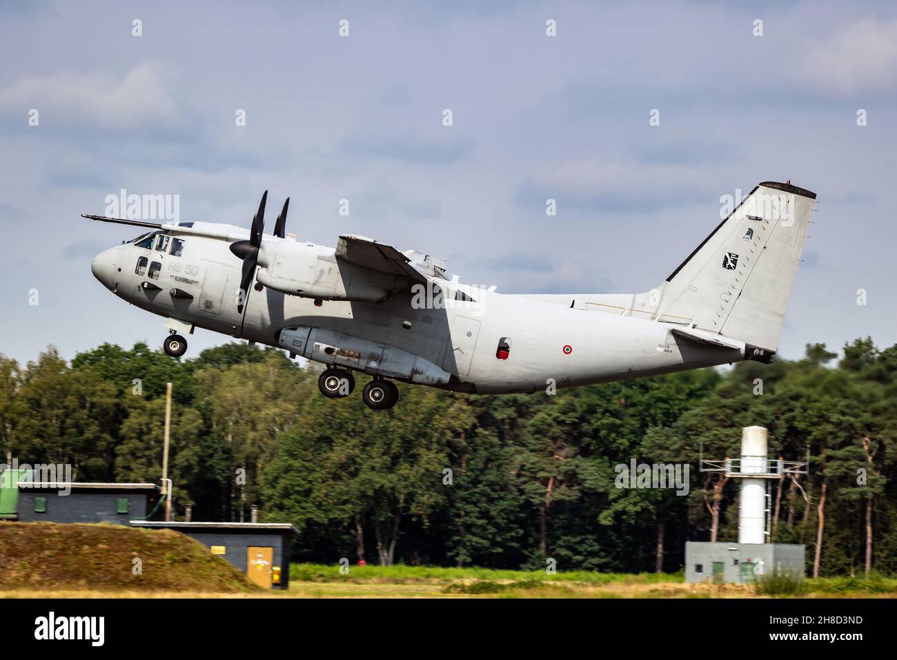 Aeronautica militare Italiana Alenia C-27J aereo di trasporto Spartan decollo dalla base aerea Kleine-Brogel, Belgio - 13 settembre 2021 Foto Stock