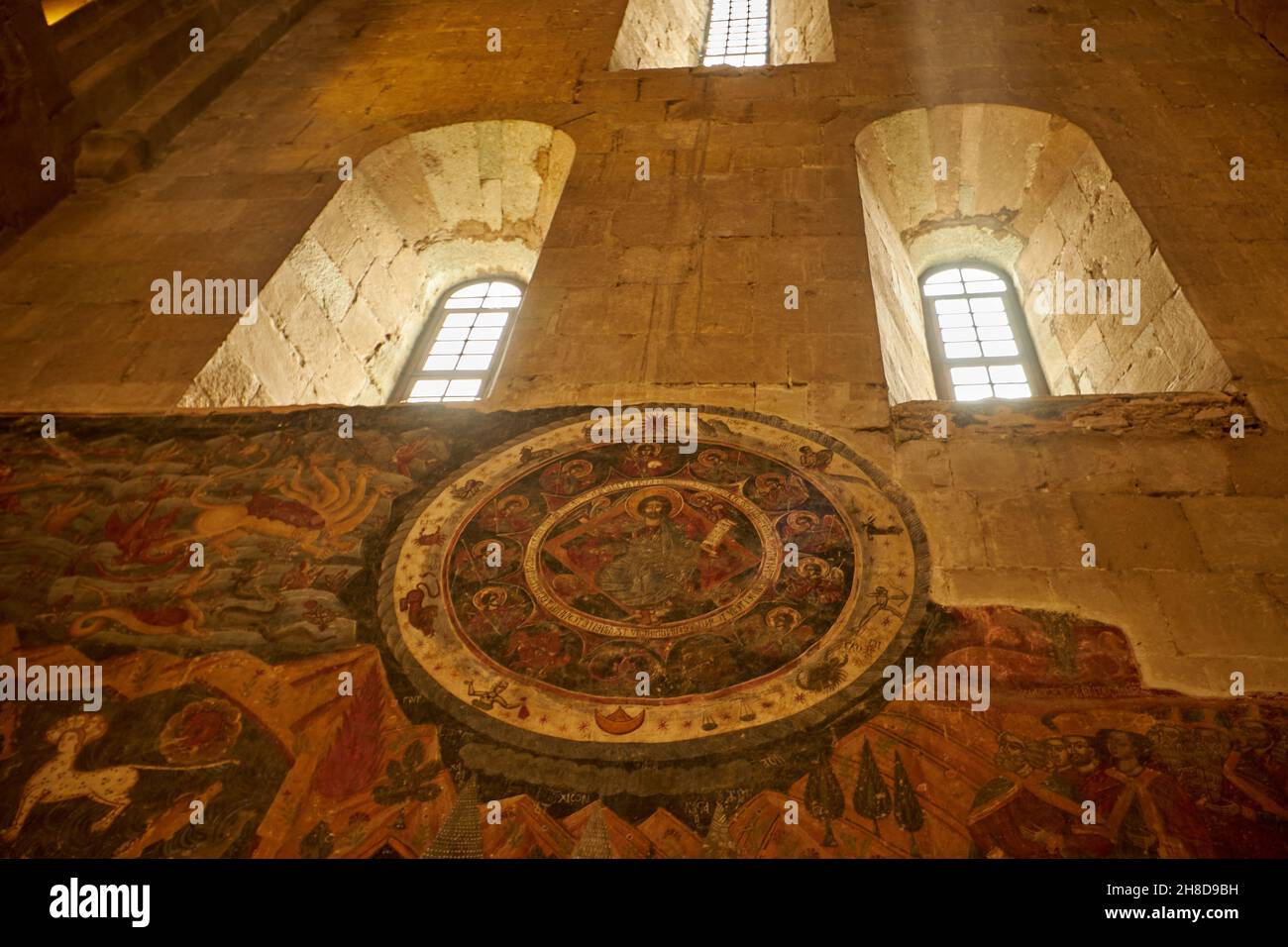 Affresco antico interno della Cattedrale di Svetitskhoveli a Mtskheta, Georgia Foto Stock
