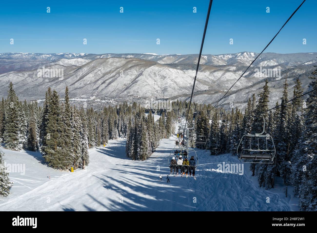 Sciare sul monte Aspen Foto Stock
