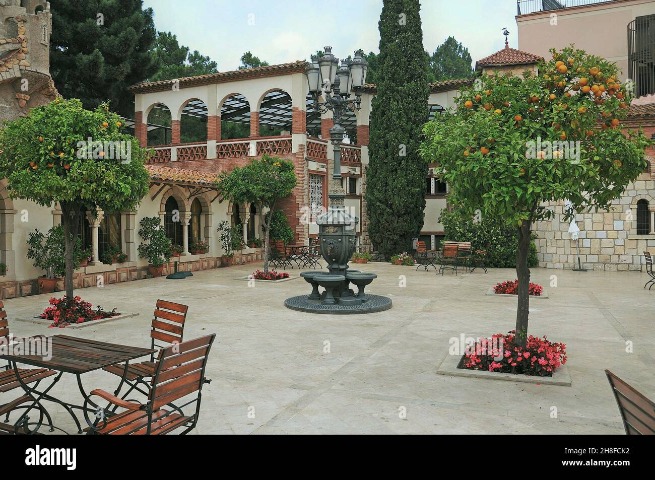 L'Hotel Termes Montbrió è situato nel villaggio di Montbrió del Camp, nella regione di Baix Camp, nella provincia di Tarragona, in Catalogna, Spagna Foto Stock