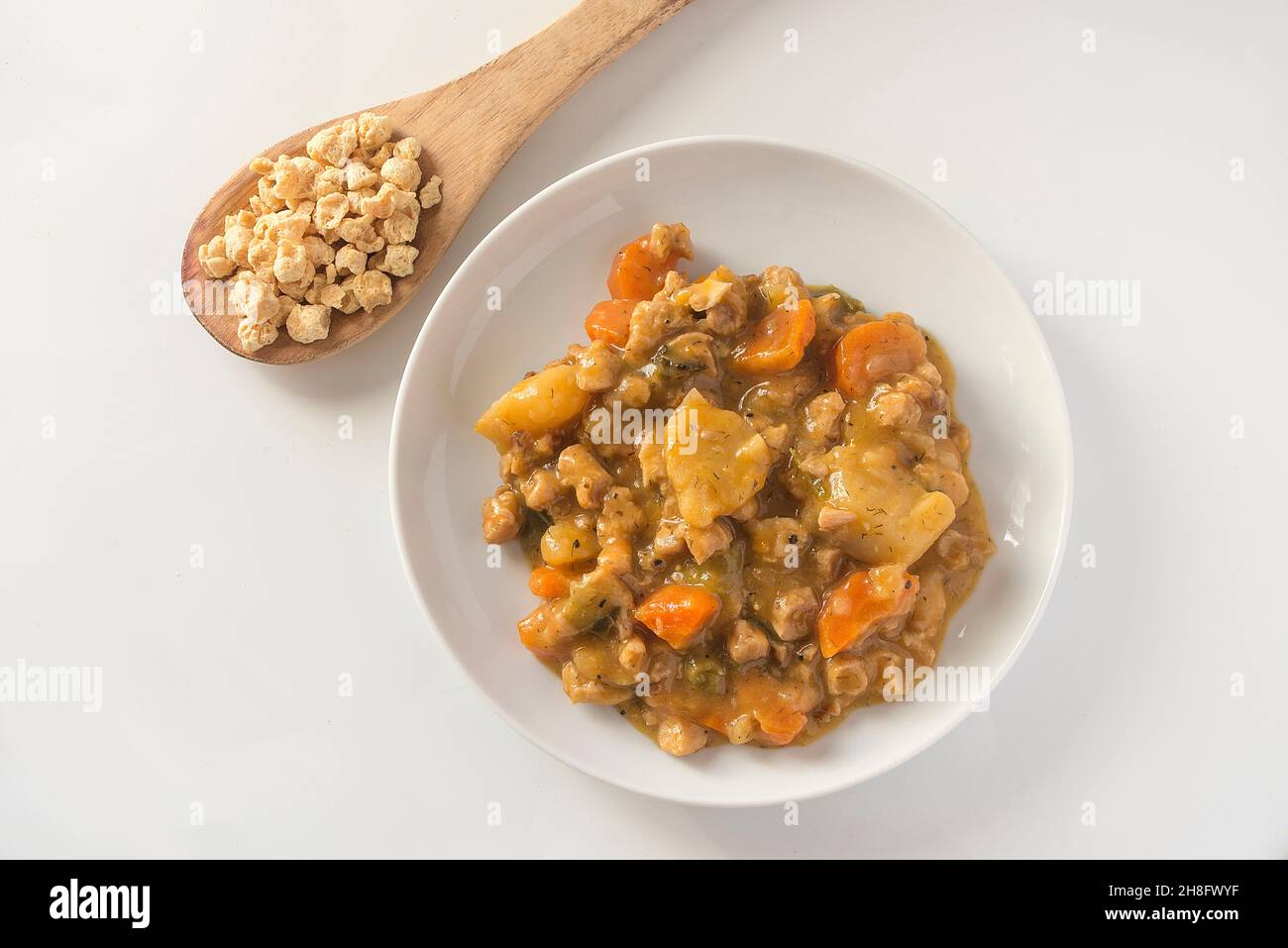 Stufato vegetariano Soyabean, patate e carota Foto Stock