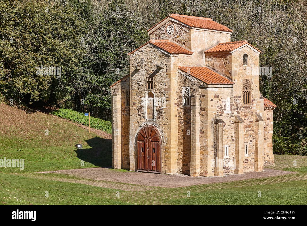 Chiesa Preromanesque a Oviedo, Aturias. San Miguel de Lillo. Spagna Foto Stock