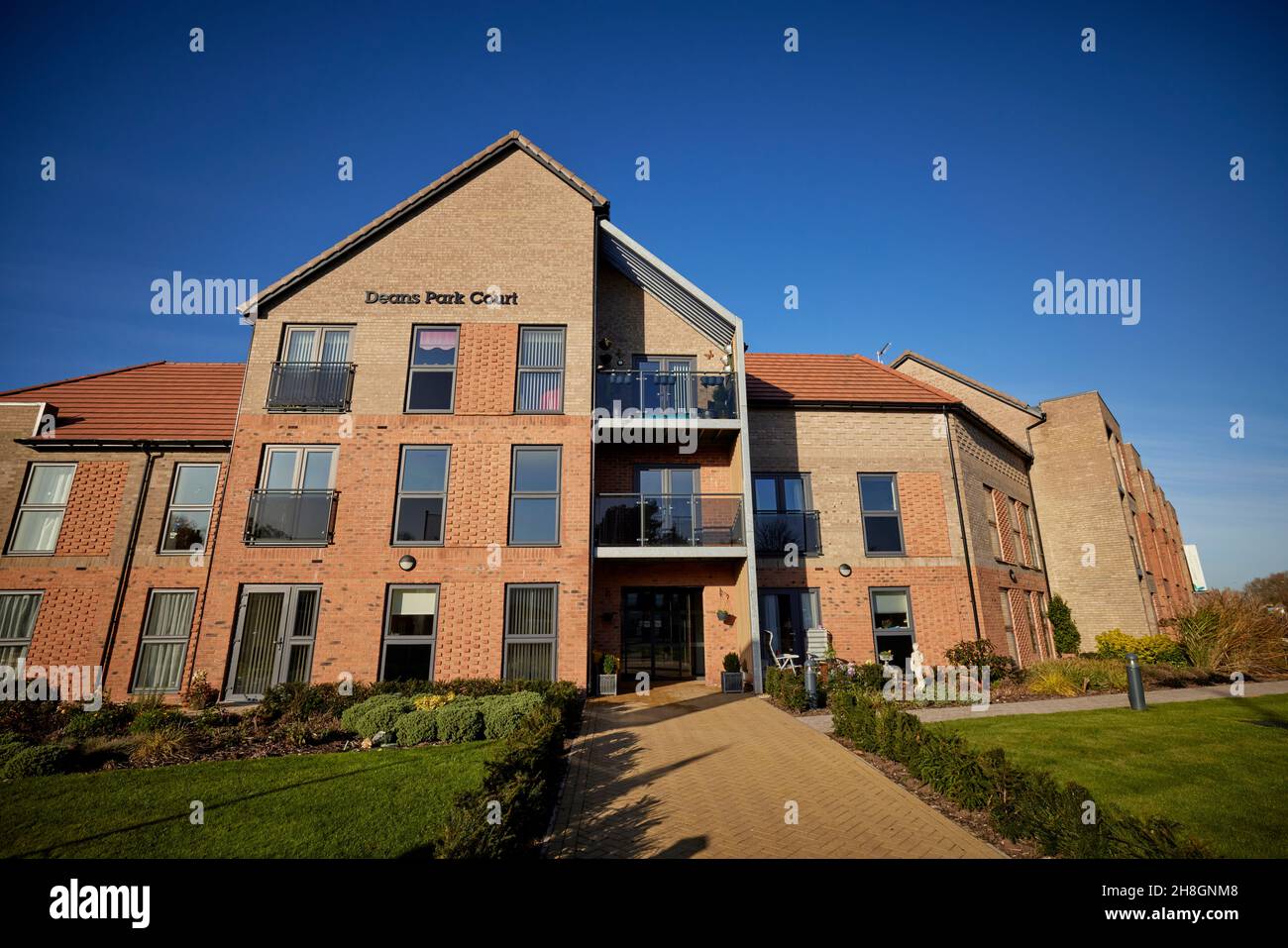 Deans Park Court - Retirement Living Plus - McCarthy Stone Retirement Community Foto Stock
