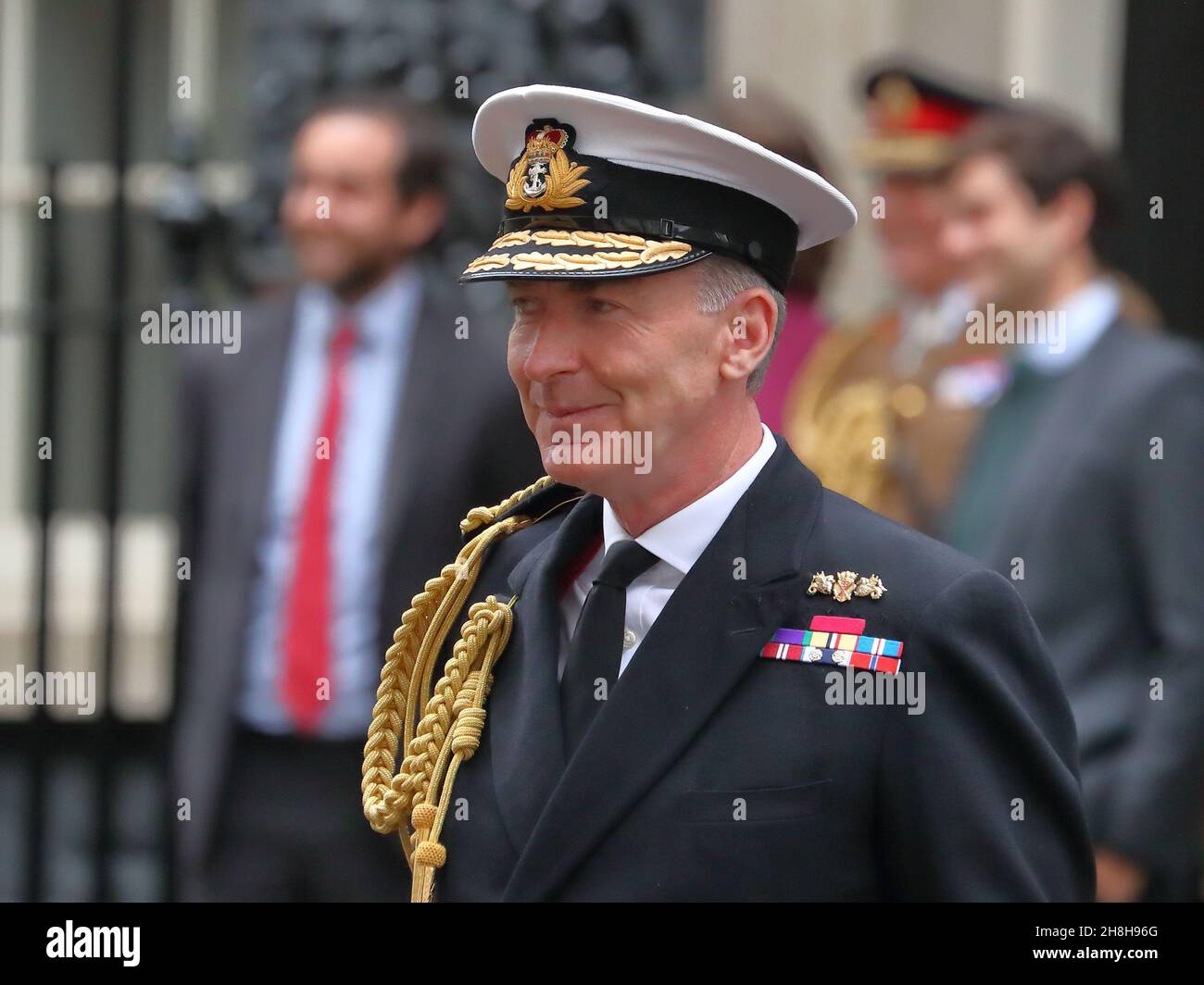 Londra, Regno Unito. 30 Nov 2021. Il capo della Difesa britannico entrante Ammiraglio Sir Tony Radakin in visita Downing Street n. 10. Credit: Uwe Deffner/Alamy Live News Foto Stock