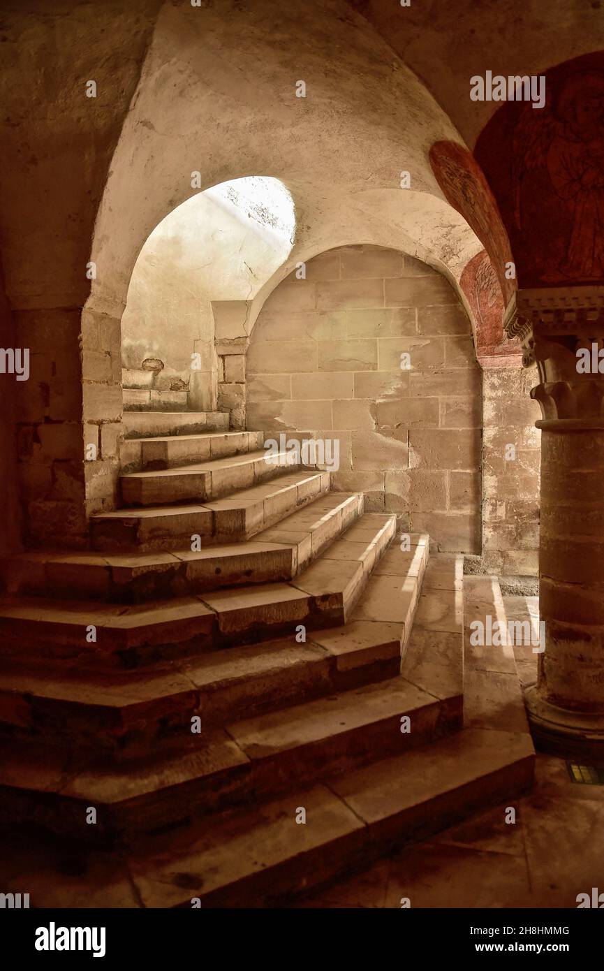 Francia, Calvados, cripta romanica della cattedrale di Bayeux Foto Stock