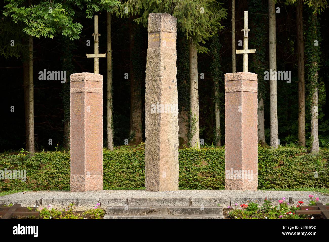 Francia, Meurthe-et-Moselle (54), Champigneulles, luogo chiamato la Malpierre, monumento in memoria dei 63 combattenti di resistenza sparati tra il 1941 e il 1944 dagli occupanti tedeschi nella radura di la Malpierre Foto Stock
