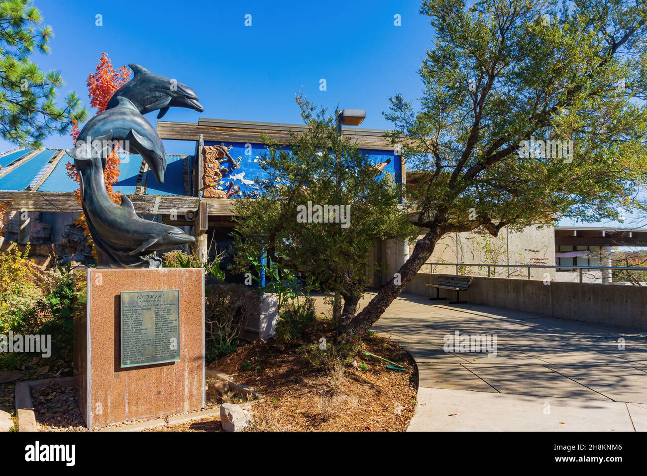 Oklahoma, NOV 22 2021 - Sunny view of the Oklahoma City Zoo of Safari Light Foto Stock