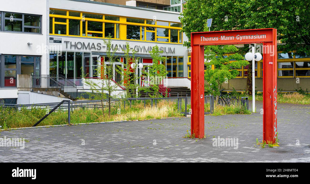 La Scuola Thomas Mann Grammar del Maerkisches Viertel di Reinickendorf, Berlino, Germania Foto Stock