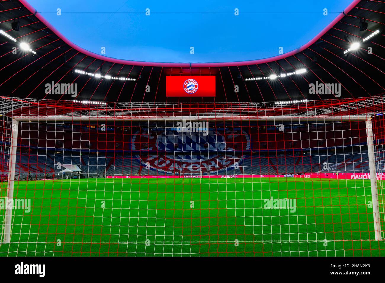 Empty Allianz Arena, Corona Crisis, Monaco, Baviera, Germania Foto Stock