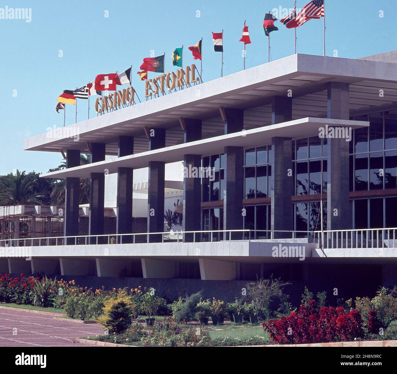 CASINÒ-ENTRADA - FOTO AÑOS 60. Location: Italy. ESTORIL. PORTOGALLO. Foto Stock