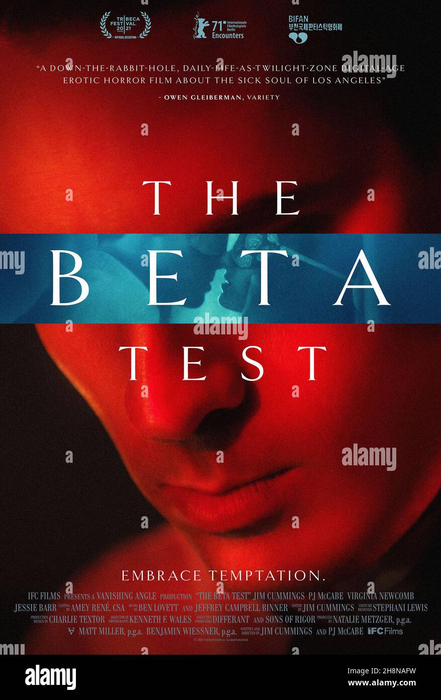 IL BETA TEST (2021), diretto da JIM CUMMINGS e PJ MCCABE. Credito: Angolo di fuga / Album Foto Stock