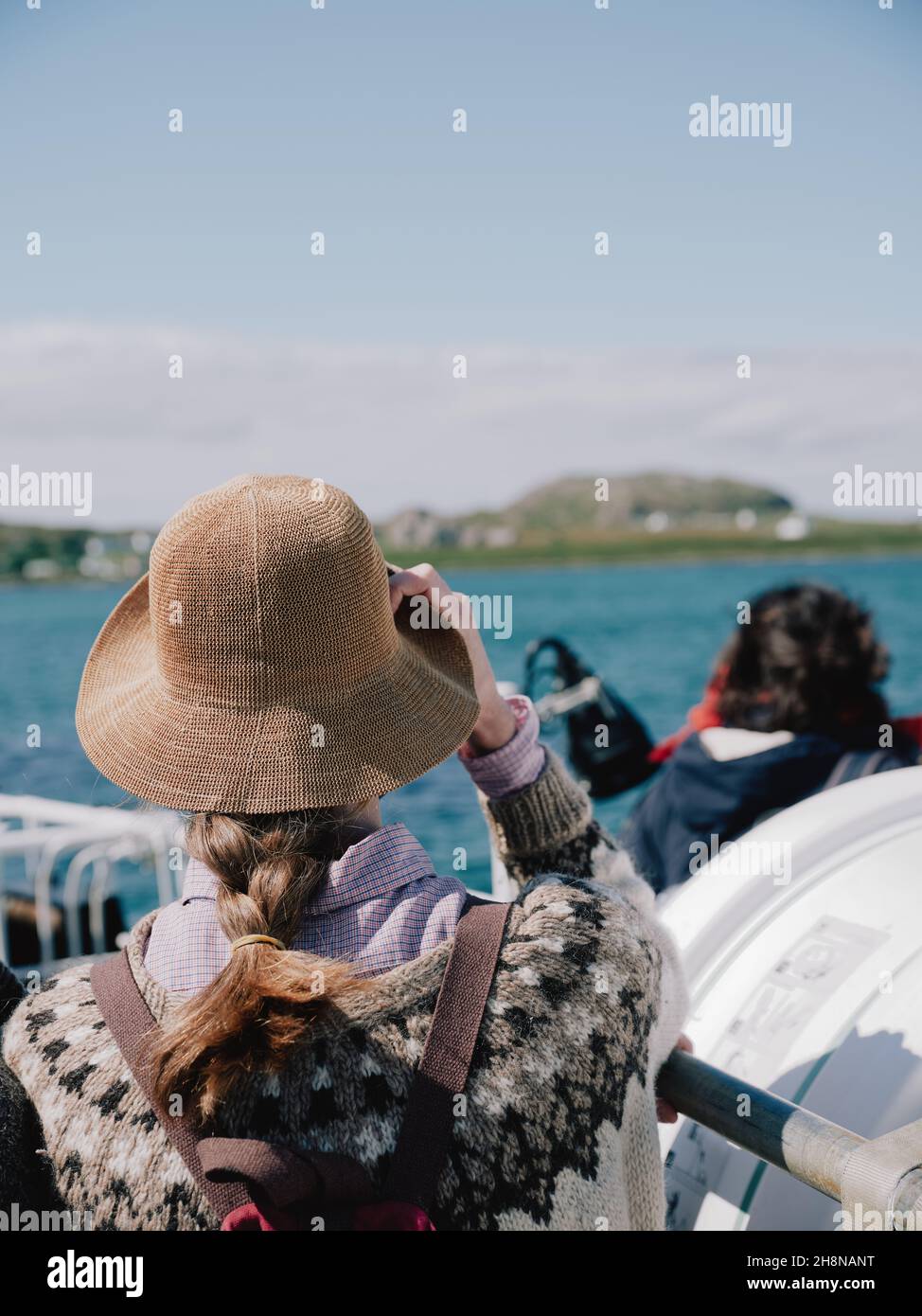 Tour delle Ebridi interne in traghetto Calmac per l'isola di Iona da Fionnphort sull'isola di Mull Scozia - isola scozzese turismo estivo hopping Foto Stock