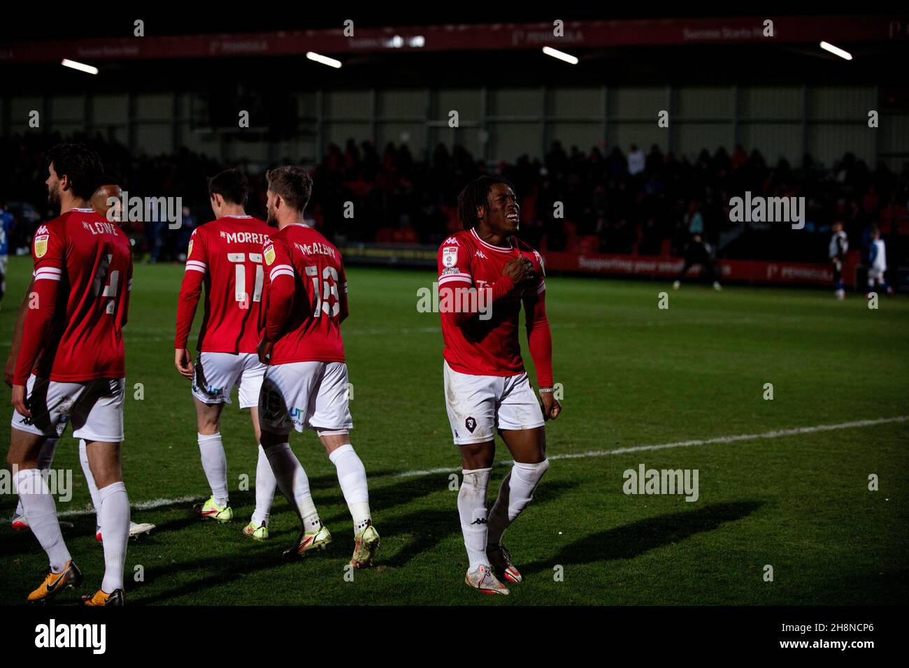 Brandon Thomas Asante segna come Salford City Beat Oldham 2-0. SkyBet League 2. 27/11/21. Foto Stock