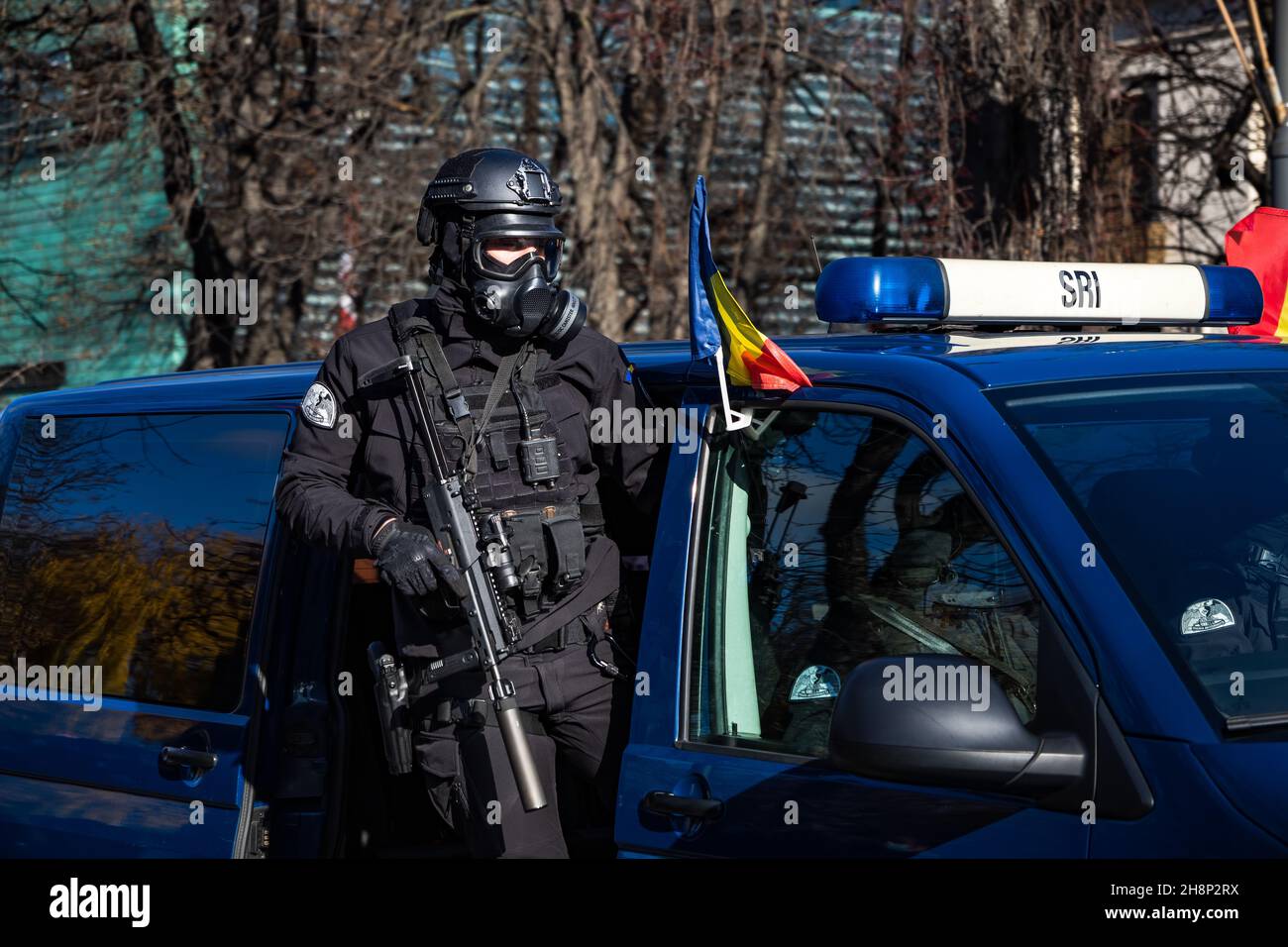 Bucarest, Romania - 01.12.2021: 1 dicembre sfilata per la Giornata Nazionale della Romania - soldati in marcia Foto Stock