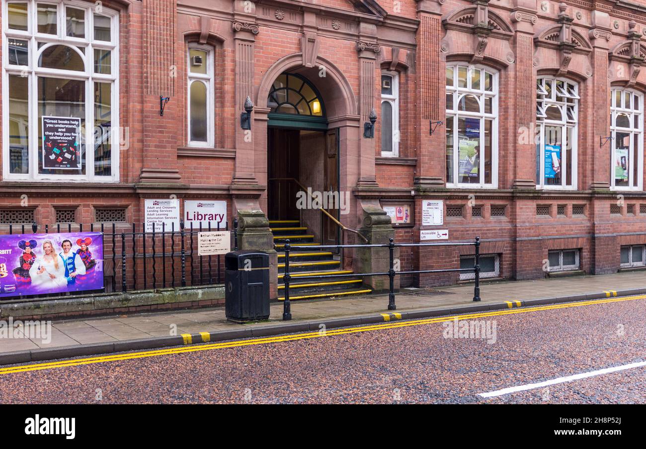 Biblioteca, Crown Street, Darlington, Inghilterra, Regno Unito Foto Stock