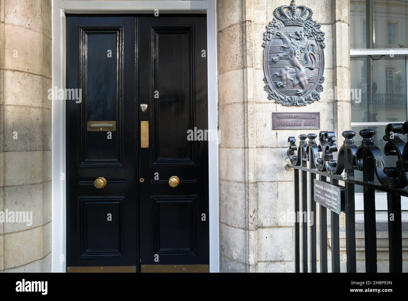 L'edificio dell'ambasciata lussemburghese a Wilton Crescent, Londra, Inghilterra. Foto Stock