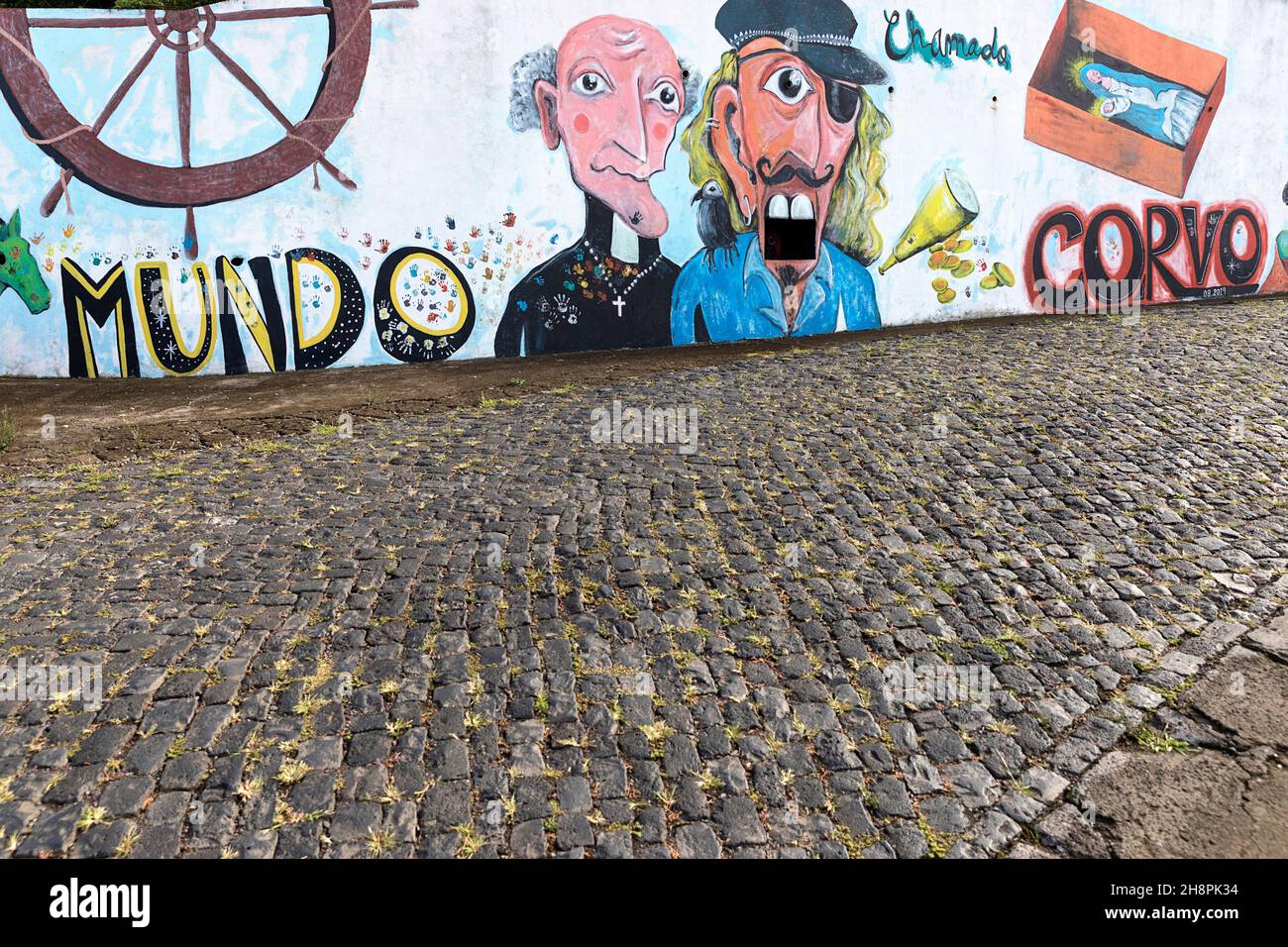 Graffiti sul muro, isola di Corvo, azzorre, Portogallo Foto Stock