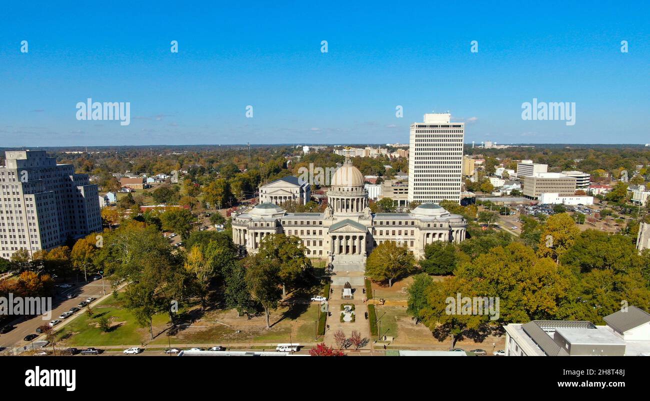 Jackson, MS - 16 ottobre 2021: Il palazzo del governo dello stato del Mississippi nel centro di Jackson, MS Foto Stock