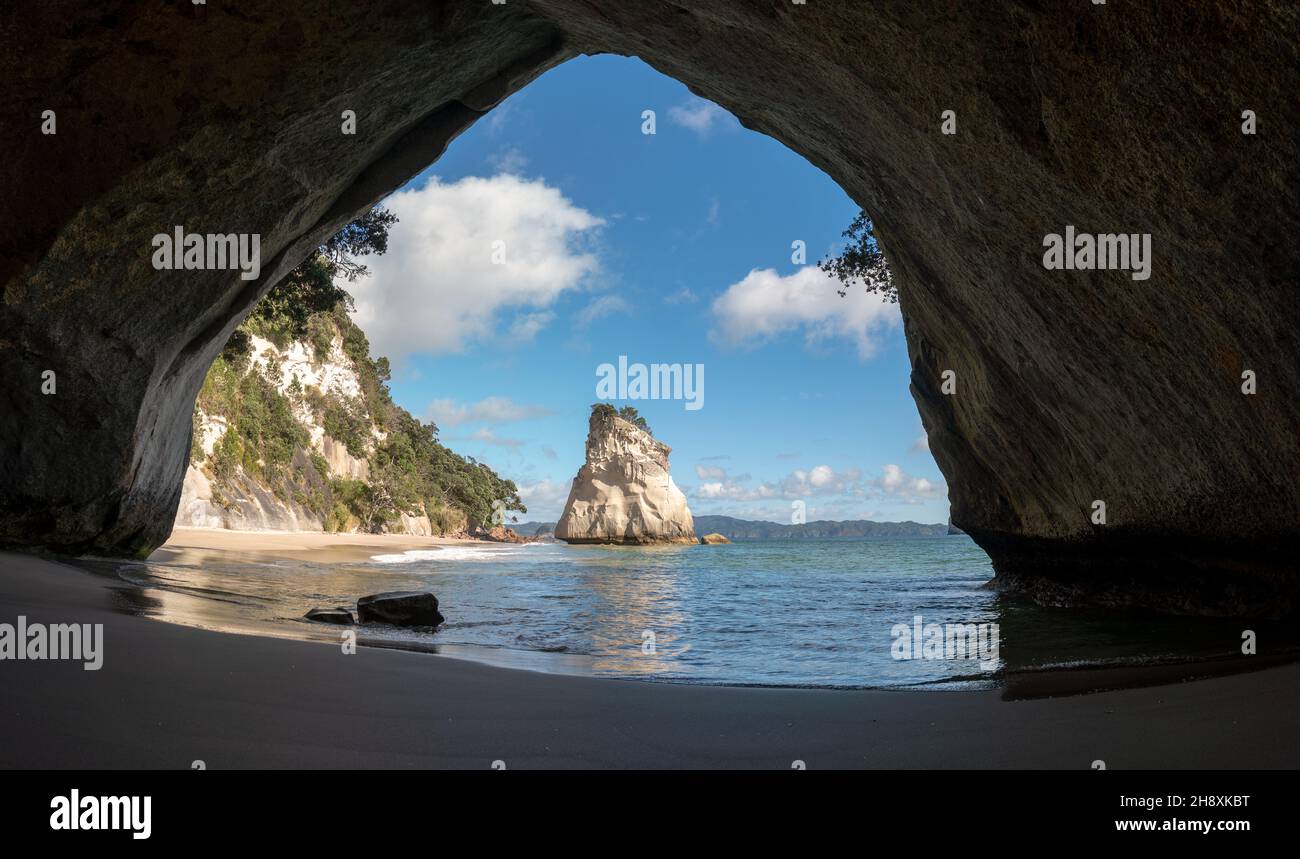 Cathedral Cove nella penisola di Coromandel. Nuova Zelanda, Isola del Nord. Foto Stock