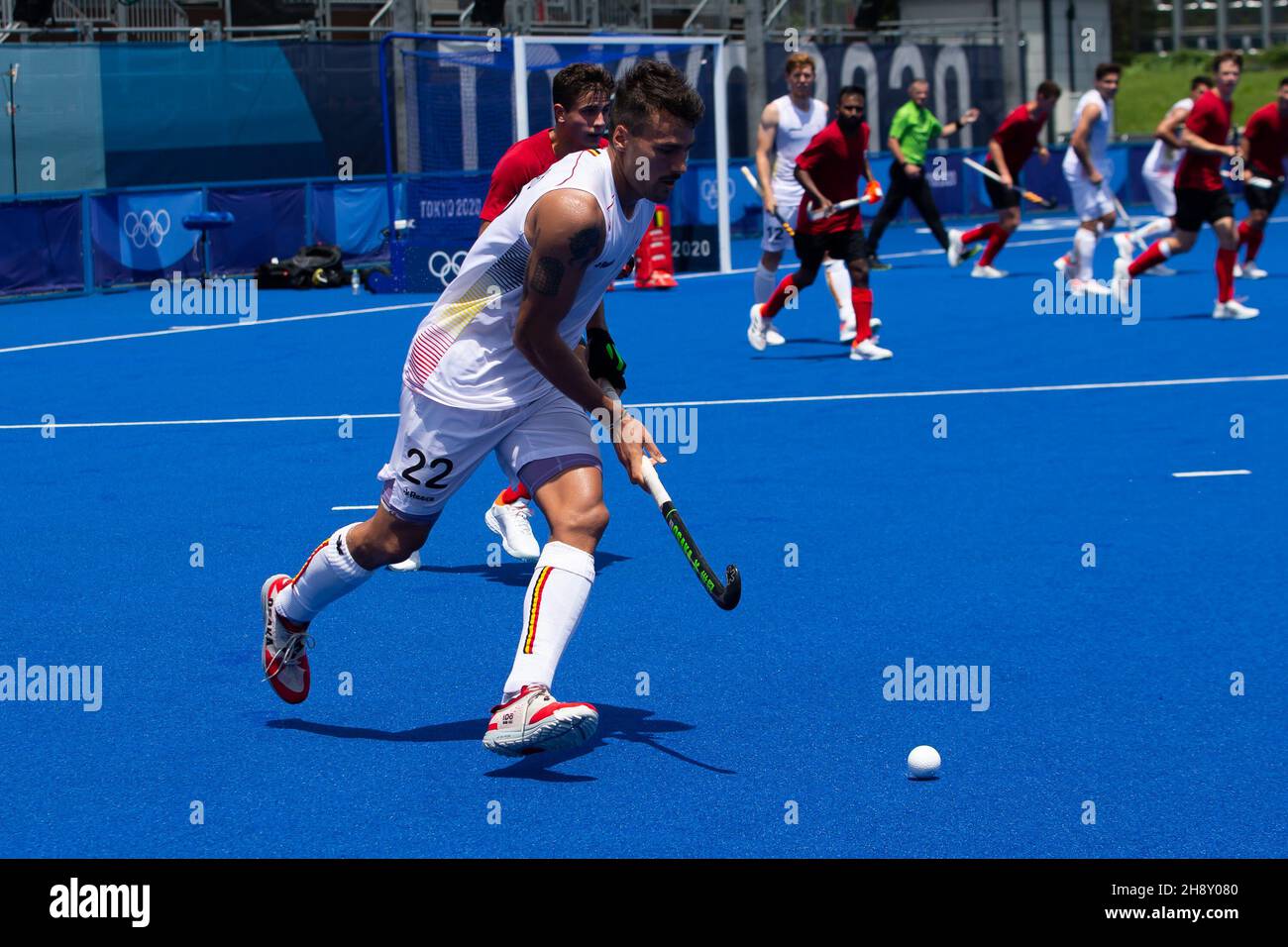 Tokyo, Giappone. 29 luglio 2021. Simon Pierre Gougnard (22) del Belgio controlla la palla durante i Giochi Olimpici di Tokyo 2020 Hockey da uomo Preliminary match tra Canada e Belgio presso l'Oi Hockey Stadium di Tokyo, Giappone. Daniel Lea/CSM}. Credit: csm/Alamy Live News Foto Stock