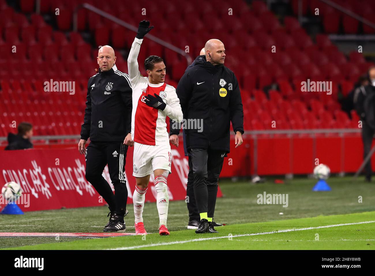 AMSTERDAM, PAESI BASSI - 2 DICEMBRE: Antony di Ajax Amsterdam durante la partita olandese Eredivie tra Ajax e Willem II alla Johan Cruijff Arena il 2 dicembre 2021 ad Amsterdam, Paesi Bassi (Foto di ben Gal/Orange Pictures) Foto Stock