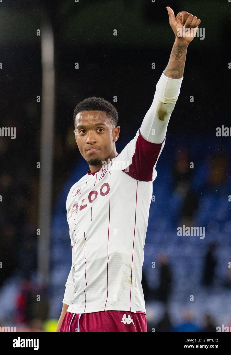 Londra, Regno Unito. 27 novembre 2021. Aston Villa Ezri Konsa dopo la partita della Premier League tra Crystal Palace e Aston Villa a Selhurst Park, Londra, Inghilterra, il 27 novembre 2021. Foto di Andrew Aleksiejczuk/prime Media Images. Credit: Prime Media Images/Alamy Live News Foto Stock