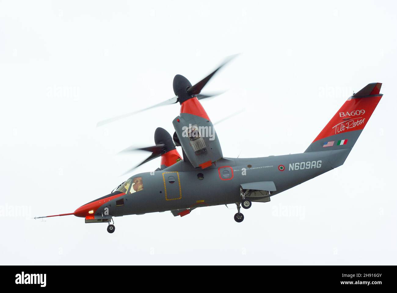 Bell Agusta BA609, AgustaWestland, Agusta Westland AW609 tiltrotor VTOL aeromobili in volo al Farnborough International Airshow 2008. Aereo di prova Foto Stock