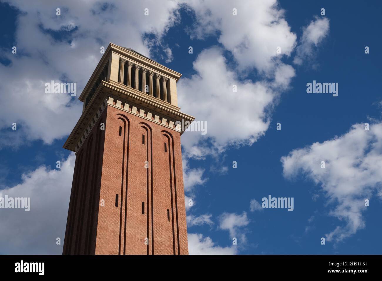 Torres Venecianes monumento con cielo sfondo. Foto Stock