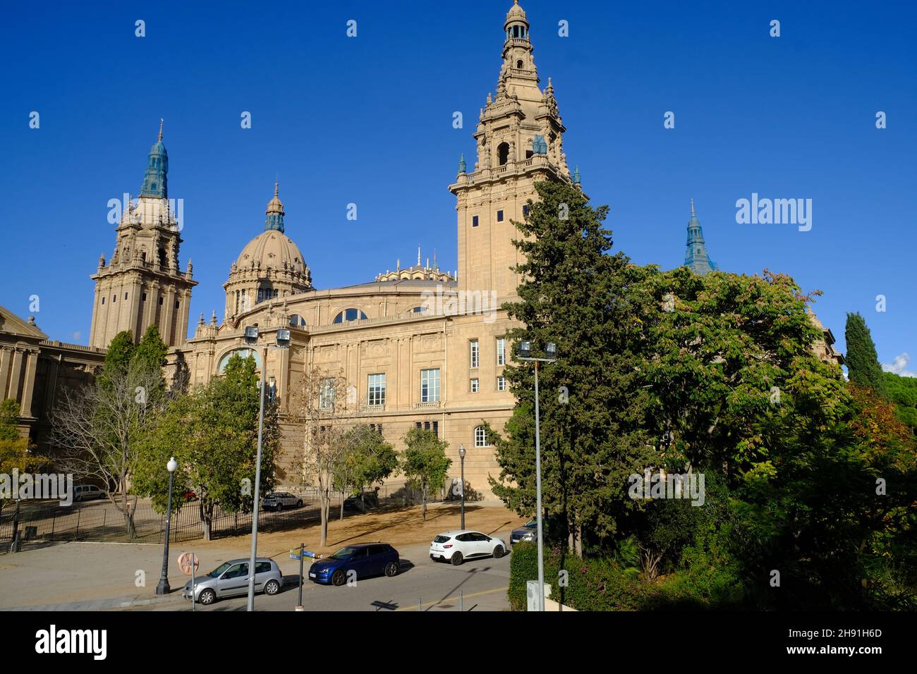 Barcellona, Spagna - 5 novembre 2021: Palacio Nacional de Montjuic , Editoriale illustrativo. Foto Stock