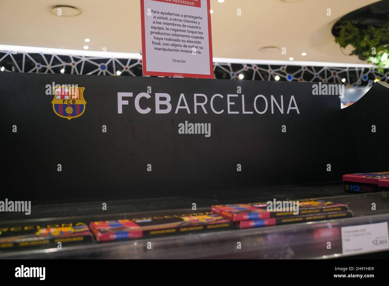 Barcellona, Spagna - 5 novembre 2021: Negozio di logo FCB FC Barcelona, editoriale illustrativo. Foto Stock