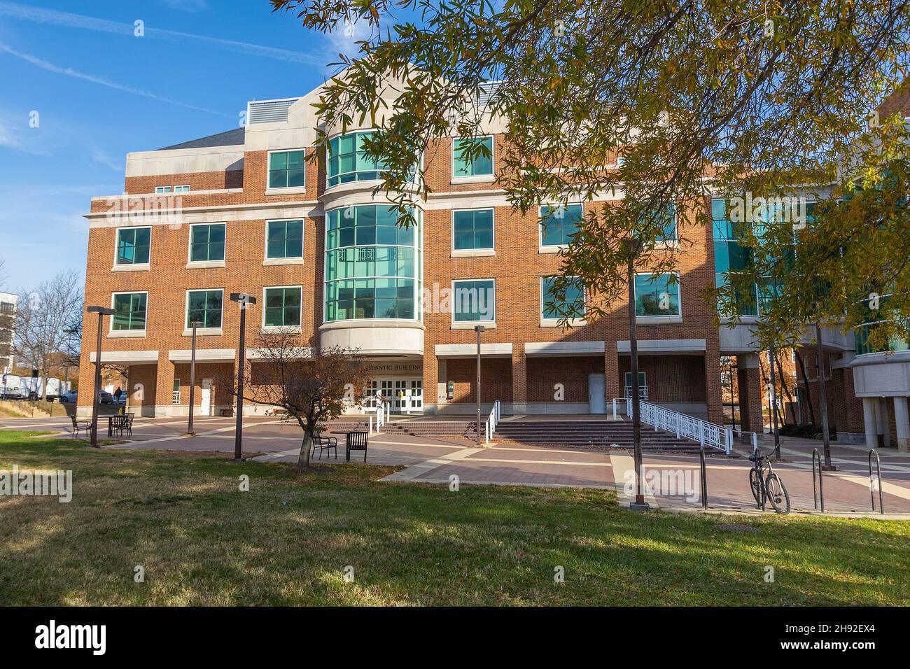 COLLEGE PARK, MD, USA - 20 NOVEMBRE: Atlantic Building il 20 novembre 2021 presso l'Università del Maryland a College Park, Maryland. Foto Stock