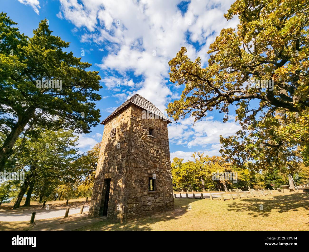 Splendido paesaggio della Rock Tower nel Lake Murray state Park in Oklahoma Foto Stock