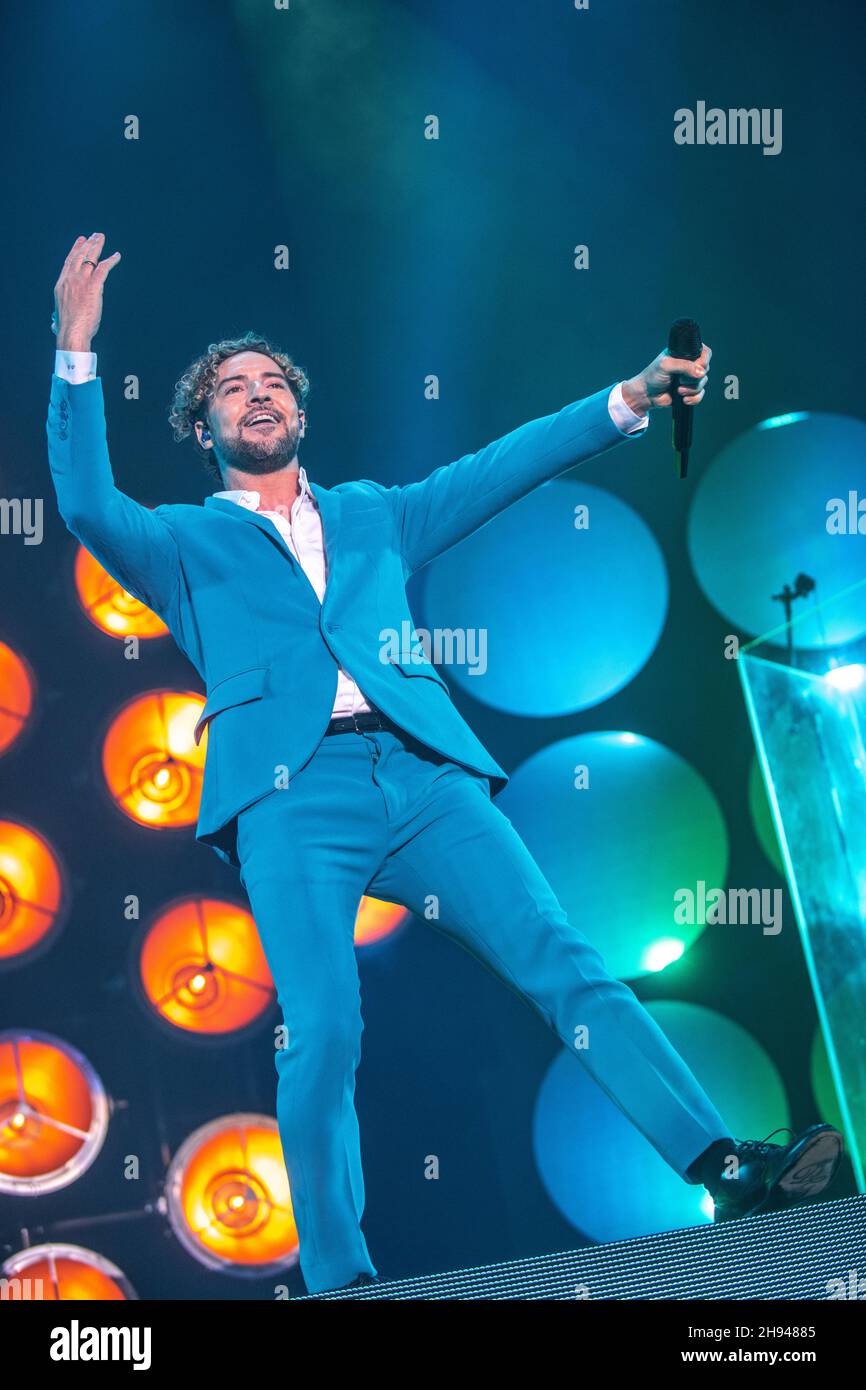 David Bisbal si esibisce al Palau Sant Jordi, Barcellona 25 novembre 2021. Fotografo: ALE Espaliat Foto Stock