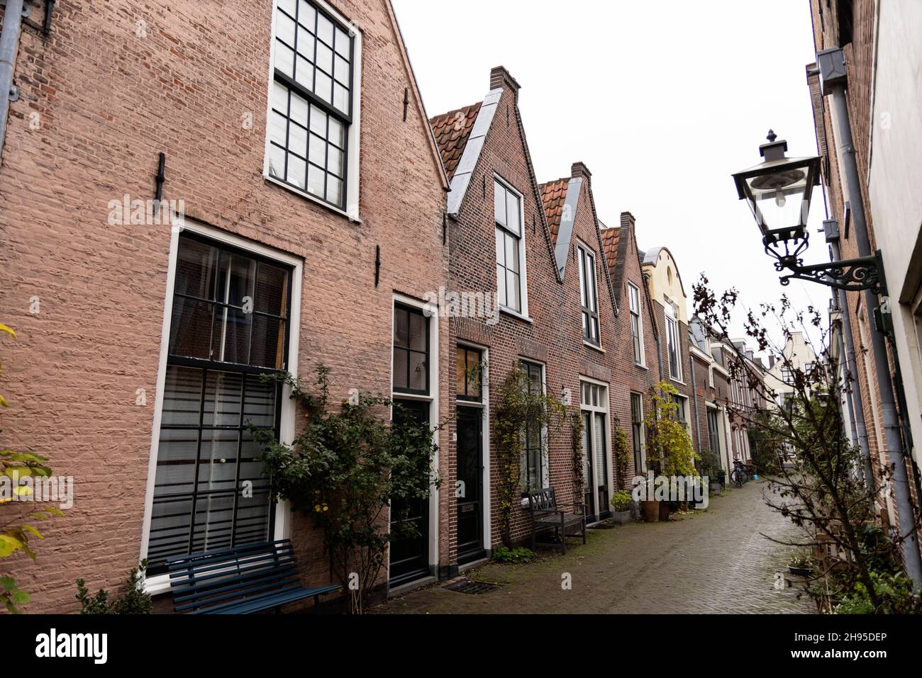 Ex case di tessitori a Spilsteeg a Leiden, Paesi Bassi. Foto Stock