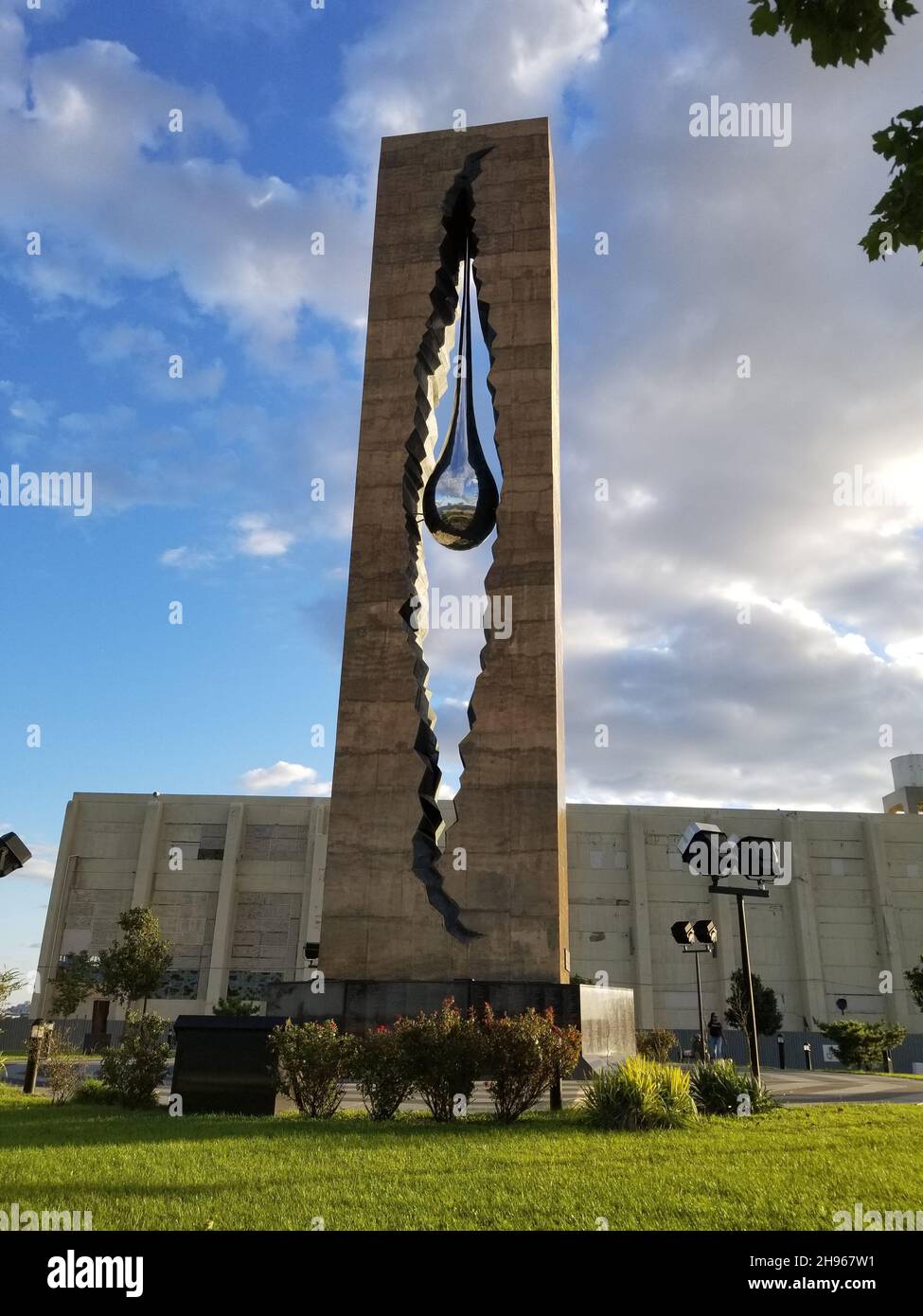 Lacrima Drop Memorial, il dono per gli Stati Uniti da parte del popolo russo come memoriale per le vittime degli attacchi del 11 settembre 2001 Foto Stock