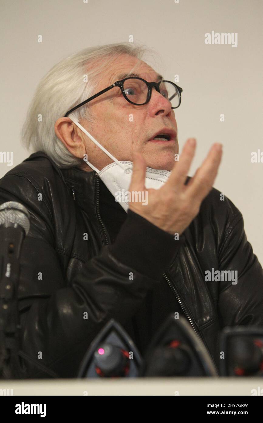 Casoria, Napoli, Italia. 3 dicembre 2021. CAM-ON Award assegnato al cantante Nino D'Angelo dal CAM MUSEUM di Casoria.in foto Nino D'Angelo, cantante (Credit Image: © Salvatore Esposito/Pacific Press via ZUMA Press Wire) Foto Stock