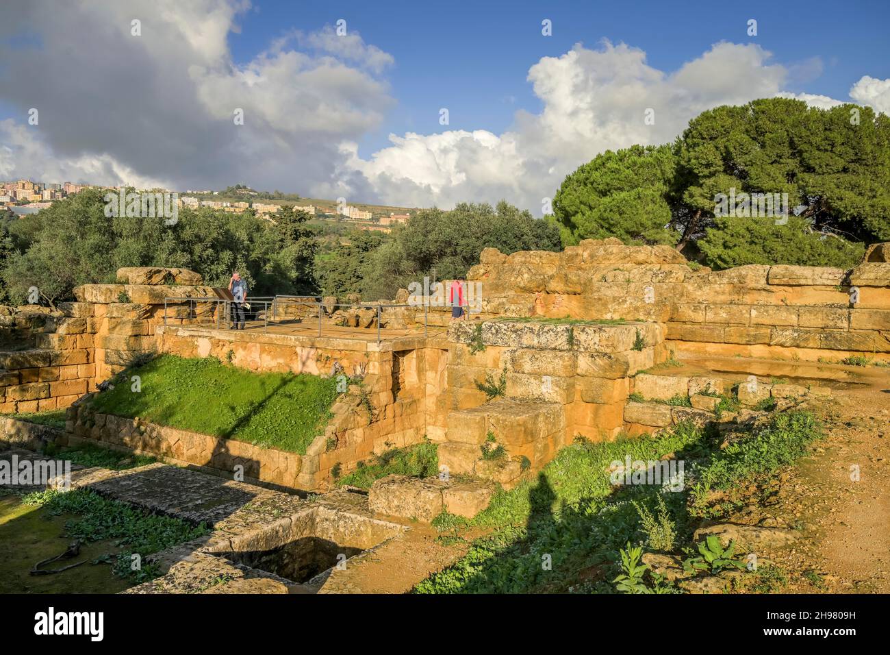 Tempel des Olympischen Zeus, archäologischer Park Valle dei Templi (tal der Tempel), Agrigent, Sizilien, Italien Foto Stock