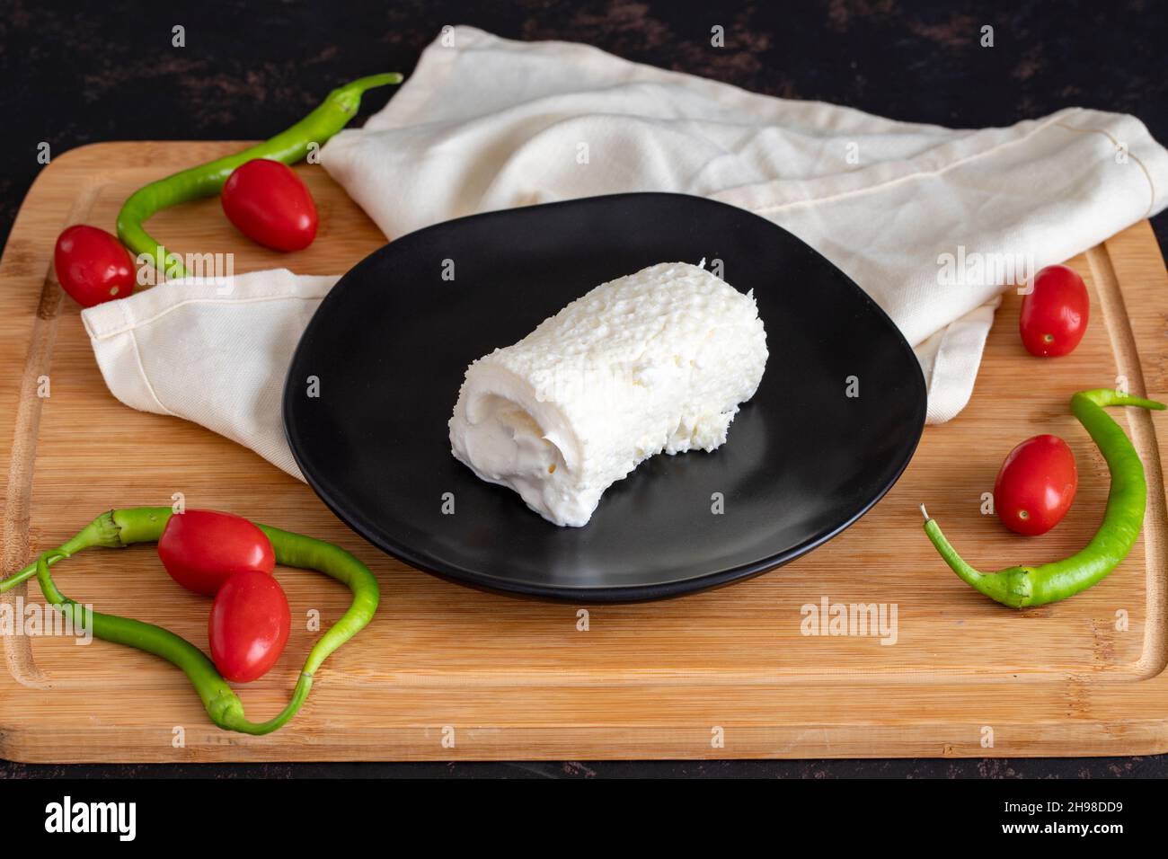 Kaymak / crema al burro per la colazione turca. Crema di latte o crema coagulata Foto Stock