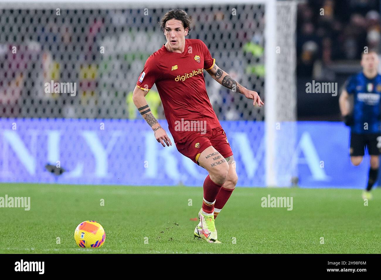 Roma, Italia. 4 dicembre 2021. Nicolo' Zaniolo di AS Roma durante la Serie A match tra Roma e Inter Milan allo Stadio Olimpico di Roma il 4 dicembre 2021. Credit: Giuseppe Maffia/Alamy Live News Foto Stock