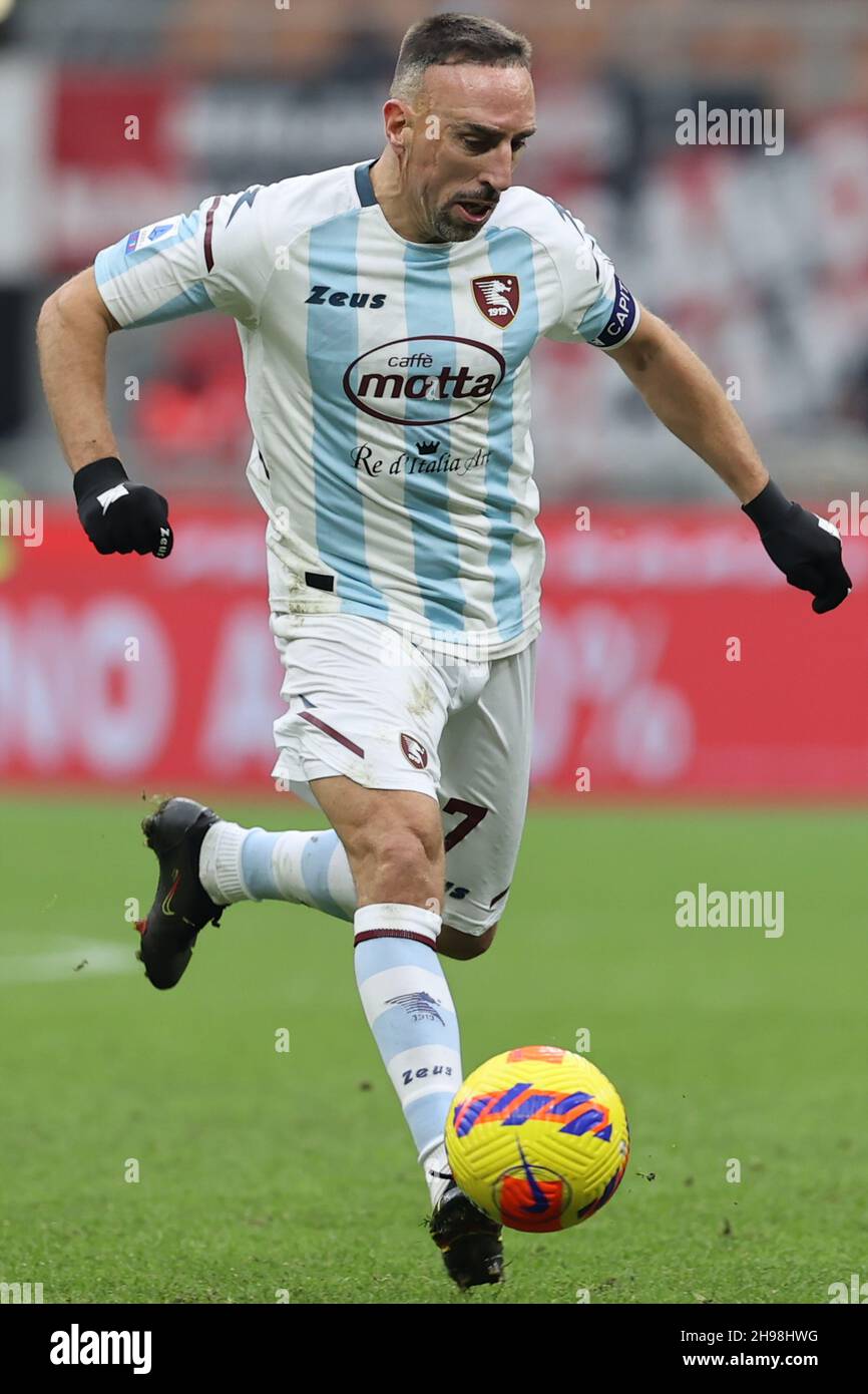 Milano, Italia. 4 dicembre 2021. Frank Ribery of US Salernitana 1919 in azione durante la Serie Una partita di calcio 2021/22 tra AC Milan e US Salernitana 1919 allo Stadio Giuseppe Meazza di Milano il 04 dicembre 2021 Credit: Independent Photo Agency/Alamy Live News Foto Stock