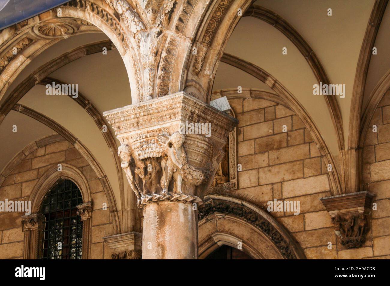 Facciata del famoso Palazzo del Rettore nel centro di Dubrovnik, Croazia Foto Stock
